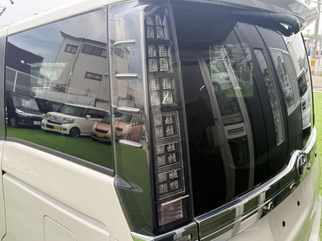 トヨタ ヴォクシー ２．０ ＺＳ 煌 H27年 (近畿) 99