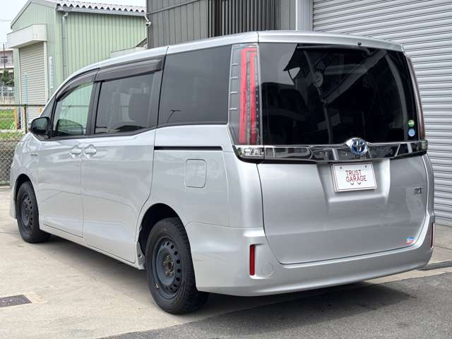 トヨタ ノア １．８ ハイブリッド Ｘ H30年 (近畿) 99