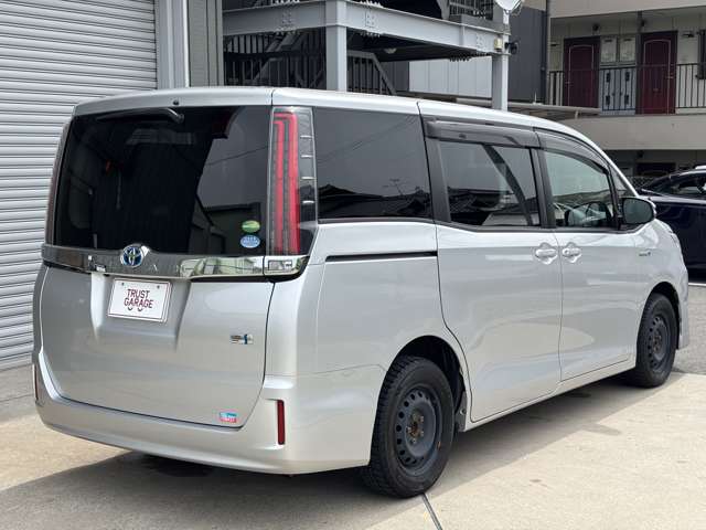 トヨタ ノア １．８ ハイブリッド Ｘ H30年 (近畿) 99