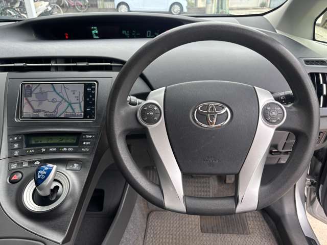 トヨタ プリウス １．８ Ｓ H22年 (近畿) 99