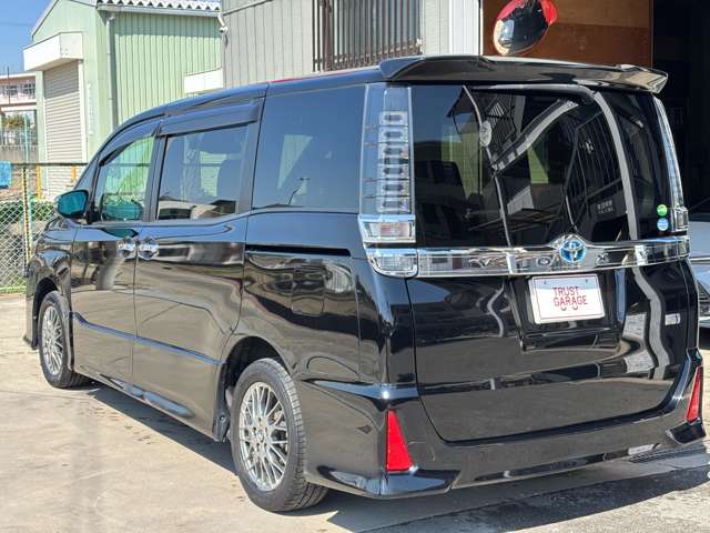 トヨタ ヴォクシー １．８ ハイブリッド ＺＳ 煌 H30年 (近畿) 99
