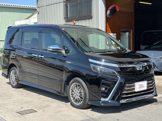 トヨタ ヴォクシー １．８ ハイブリッド ＺＳ 煌 H30年 (近畿) 99