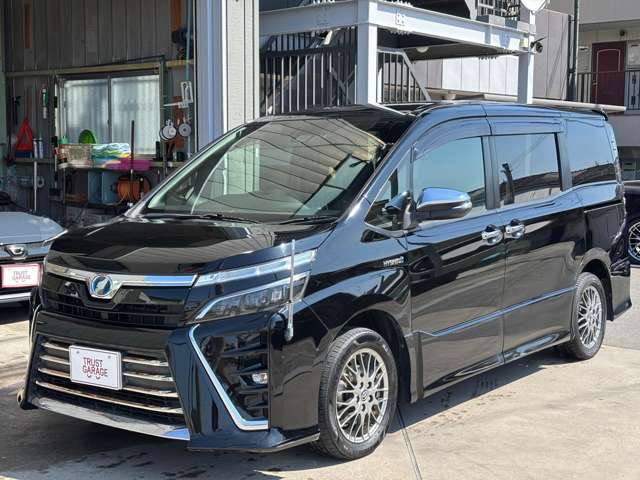 トヨタ ヴォクシー １．８ ハイブリッド ＺＳ 煌 H30年 (近畿) 99