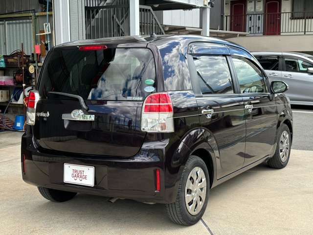 トヨタ スペイド １．５ Ｆ クイーン H27年 (近畿) 99