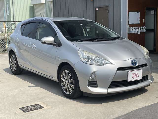 トヨタ アクア １．５ Ｓ H24年 (近畿) 99