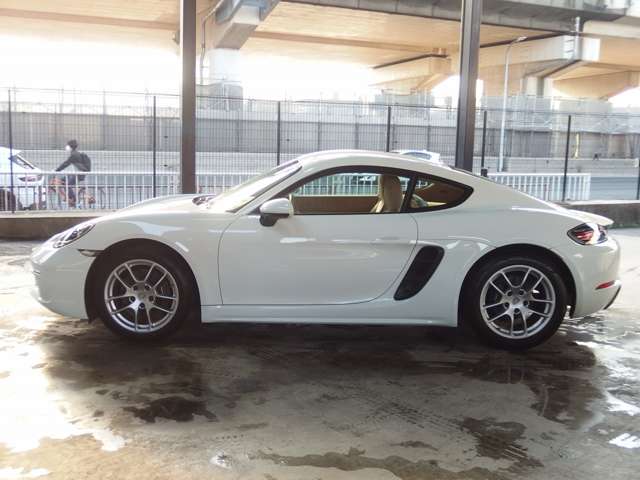 ポルシェ ７１８ケイマン ＰＤＫ H29年 (近畿) 99