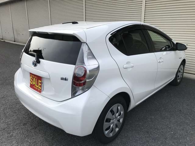 トヨタ アクア １．５ Ｓ H25年 (近畿) 99