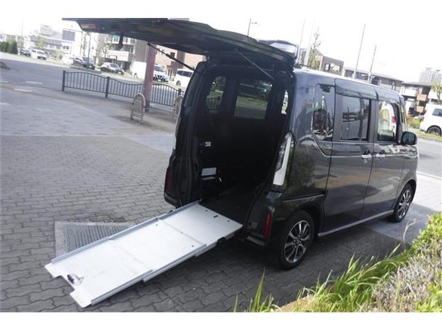 ホンダ Ｎ　ＢＯＸ カスタム ６６０ スロープ R7年 (近畿) 99