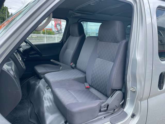 日産 キャラバンバン ２．０ ＤＸ ロングボディ H22年 (近畿) 99
