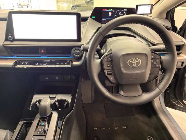 トヨタ プリウスＰＨＶ ２．０ プラグインハイブリッド Ｚ R5年 (近畿) 99