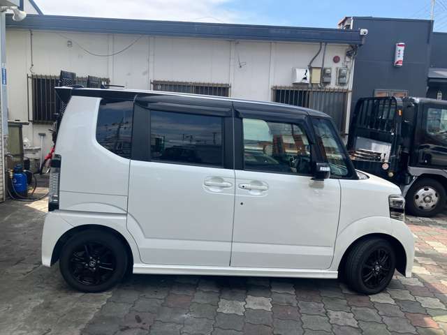 ホンダ Ｎ　ＢＯＸ ６６０ カスタムＧ Ａパッケージ ２トーンカラースタイル H26年 (近畿) 99
