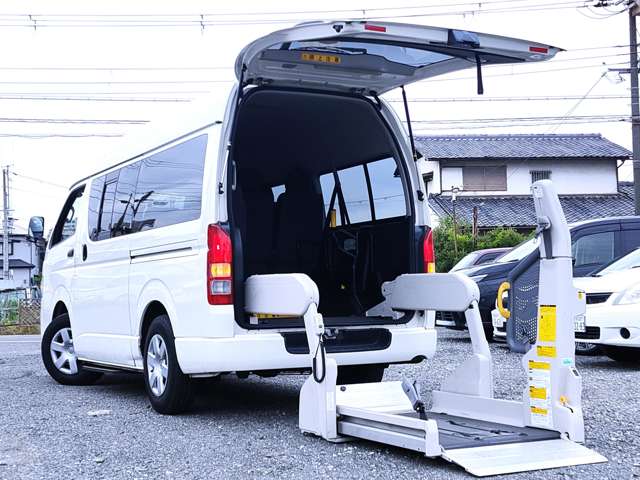 トヨタ ハイエースバン ２．０ ウェルキャブ Ｃタイプ ロング H24年 (近畿) 99