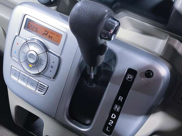 スズキ エブリイワゴン ６６０ ウィズ 車イス移動車 左右分割式リアシート付 H28年 (近畿) 99