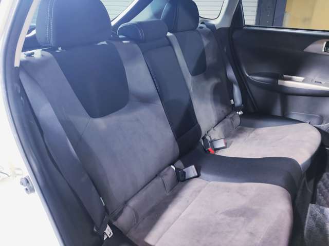 スバル インプレッサ １．５ Ｉ－Ｓ ４ＷＤ H22年 (近畿) 99