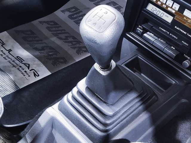 日産 パルサーセダン Ｍ１ S61年 (近畿) 99