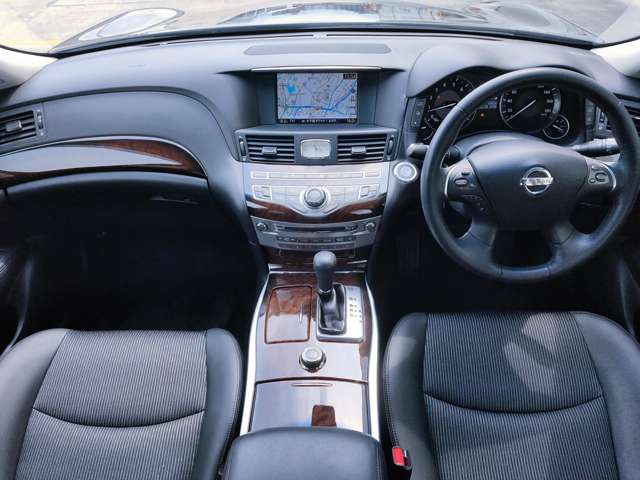 日産 フーガ ２．５ ２５０ＧＴ Ａパッケージ H22年 (近畿) 99