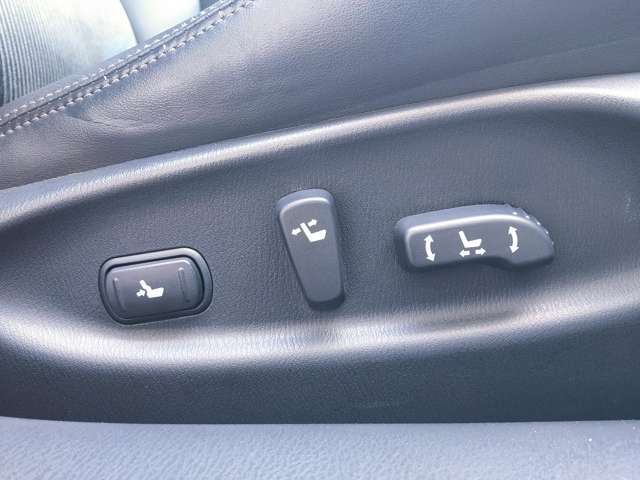 日産 フーガ ２．５ ２５０ＧＴ Ａパッケージ H22年 (近畿) 99
