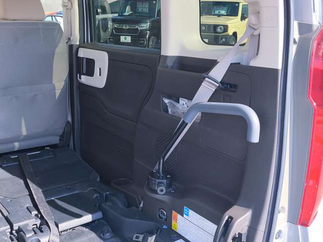 ホンダ Ｎ　ＢＯＸ ６６０ Ｇ スロープ R3年 (近畿) 99