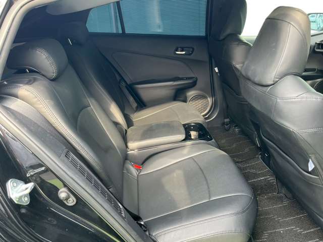 トヨタ プリウスＰＨＶ １．８ Ｓ H29年 (近畿) 99