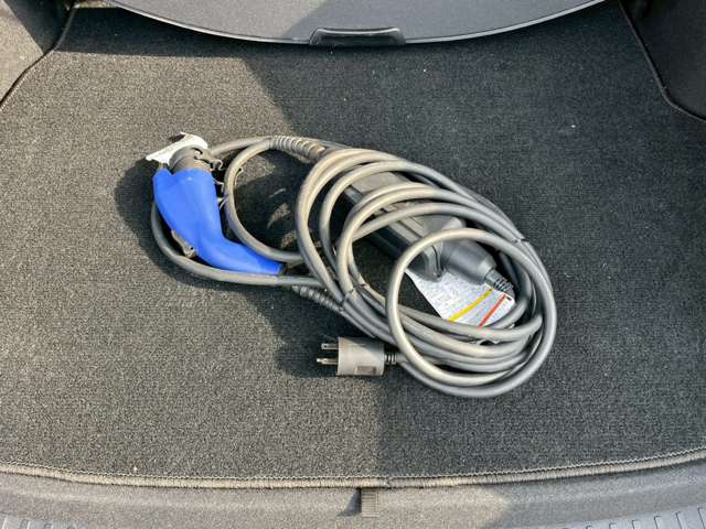 トヨタ プリウスＰＨＶ １．８ Ｓ H29年 (近畿) 99