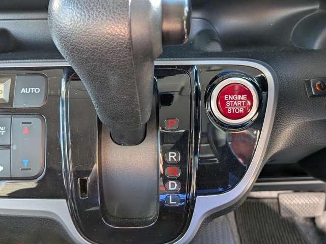 ホンダ Ｎ　ＢＯＸ ６６０ Ｇ ＳＳパッケージ H26年 (近畿) 99