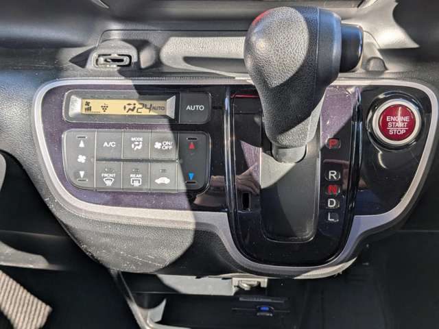 ホンダ Ｎ　ＢＯＸ ６６０ Ｇ ＳＳパッケージ H26年 (近畿) 99