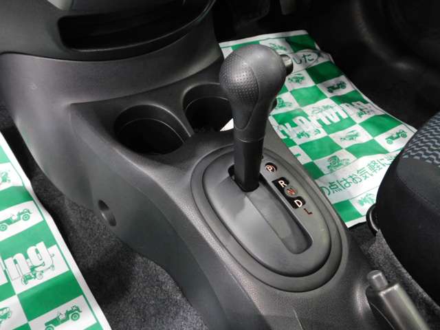 日産 ノート １．２ Ｘ H25年 (近畿) 99