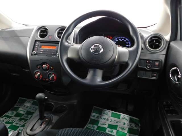 日産 ノート １．２ Ｘ H25年 (近畿) 99