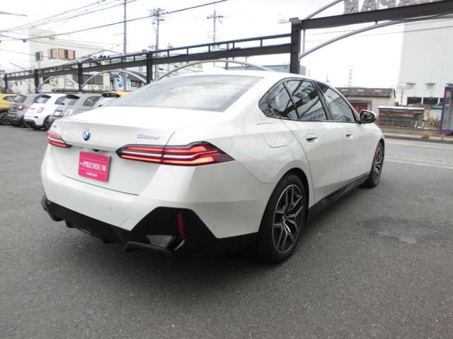 ＢＭＷ ５シリーズ ５２３Ｄ Ｘドライブ Ｍスポーツ ディーゼルターボ ４ＷＤ R7年 (近畿) 99