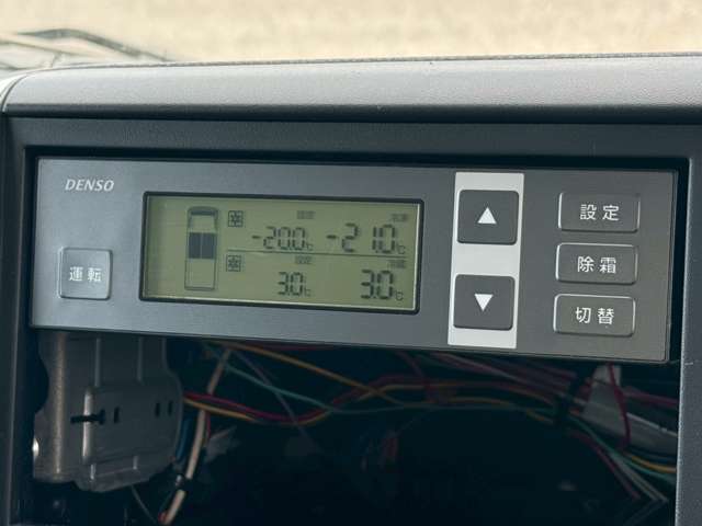 三菱フソウ キャンター ３．０ 全低床 ディーゼルターボ H28年 (近畿) 99
