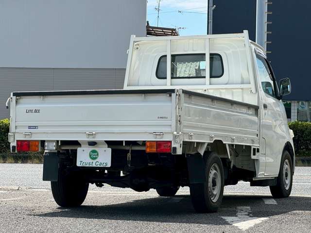 トヨタ ライトエーストラック １．５ ＤＸ シングルジャストロー 三方開 H22年 (近畿) 99