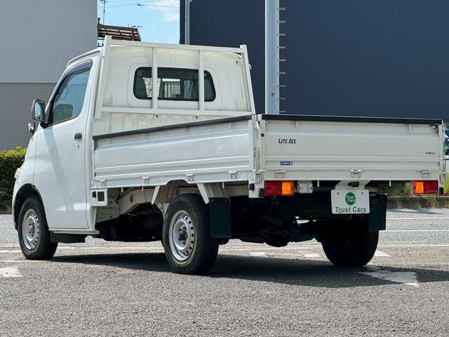 トヨタ ライトエーストラック １．５ ＤＸ シングルジャストロー 三方開 H22年 (近畿) 99