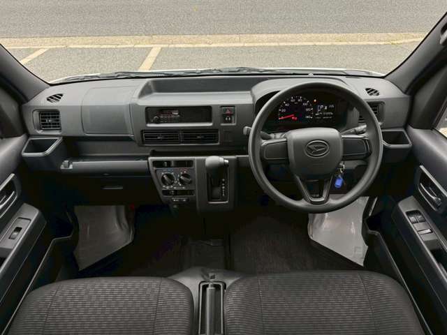 ダイハツ ハイゼットカーゴ ６６０ デラックス R4年 (近畿) 99