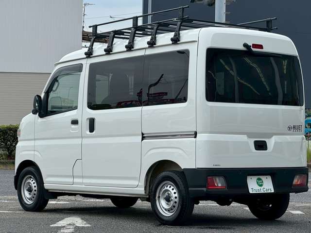 ダイハツ ハイゼットカーゴ ６６０ デラックス R4年 (近畿) 99