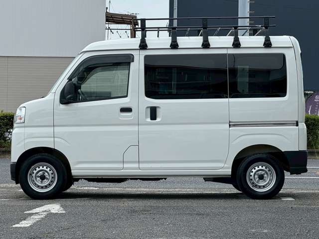 ダイハツ ハイゼットカーゴ ６６０ デラックス R4年 (近畿) 99