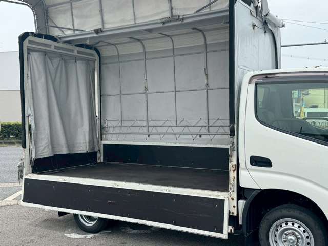 トヨタ ダイナ ２．０ ロング ジャストロー R1年 (近畿) 99