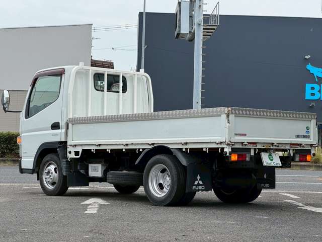 三菱フソウ キャンター ３．０ ロング 全低床 ディーゼルターボ H26年 (近畿) 99