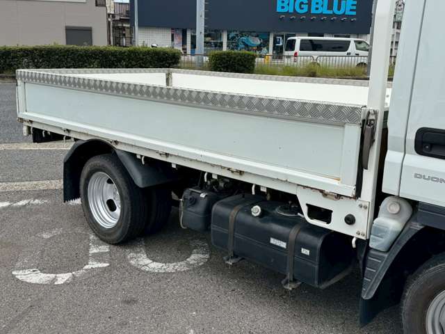 三菱フソウ キャンター ３．０ ロング 全低床 ディーゼルターボ H26年 (近畿) 99