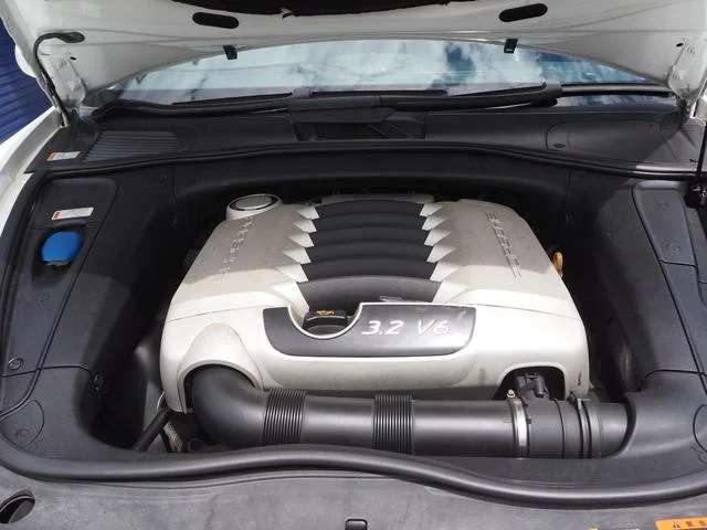 ポルシェ カイエン ３．２ ティプトロニックＳ ４ＷＤ H16年 (近畿) 99