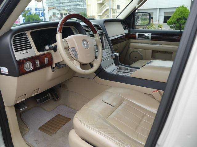 リンカーン ナビゲーター アルティメイト ５．４ ４ＷＤ H18年 (近畿) 99