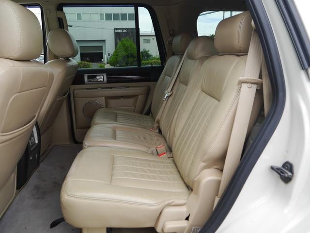 リンカーン ナビゲーター アルティメイト ５．４ ４ＷＤ H18年 (近畿) 99