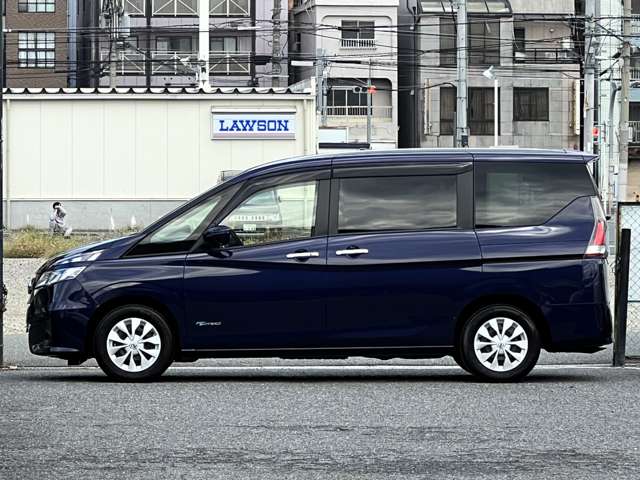 日産 セレナ ２．０ Ｘ H28年 (近畿) 99