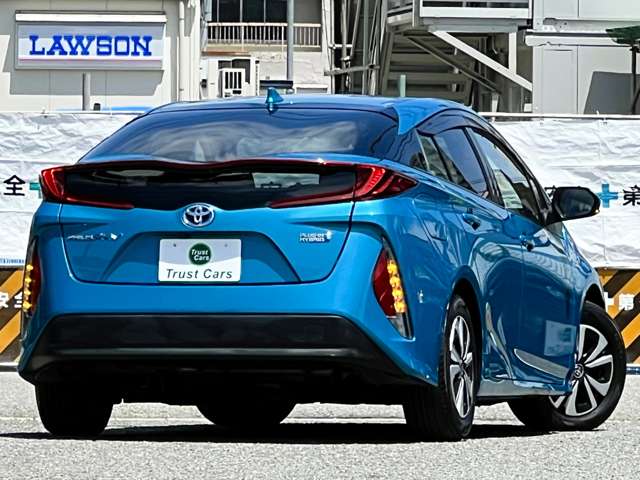 トヨタ プリウスＰＨＶ １．８ Ｓ ナビパッケージ H29年 (近畿) 99