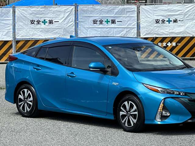 トヨタ プリウスＰＨＶ １．８ Ｓ ナビパッケージ H29年 (近畿) 99