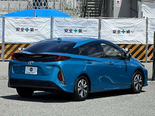 トヨタ プリウスＰＨＶ １．８ Ｓ ナビパッケージ H29年 (近畿) 99