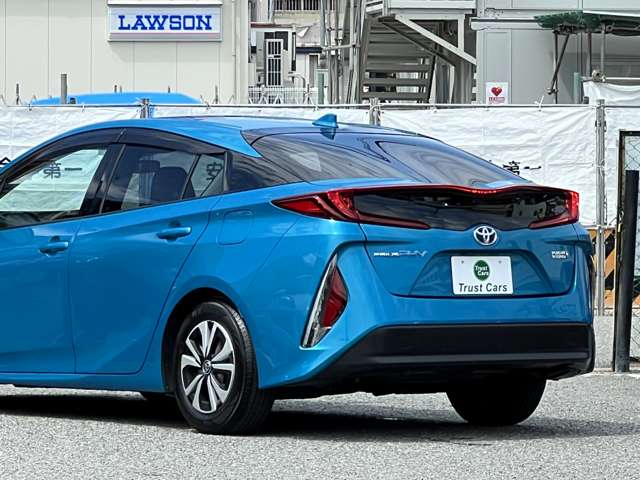 トヨタ プリウスＰＨＶ １．８ Ｓ ナビパッケージ H29年 (近畿) 99