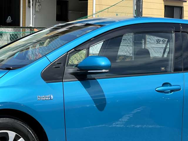 トヨタ プリウスＰＨＶ １．８ Ｓ ナビパッケージ H29年 (近畿) 99