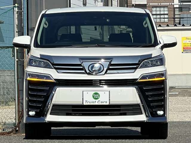 トヨタ ヴェルファイア　ハイブリッド ハイブリッド ２．５ ＺＲ Ｅ－ＦＯＵＲ ４ＷＤ R1年 (近畿) 99