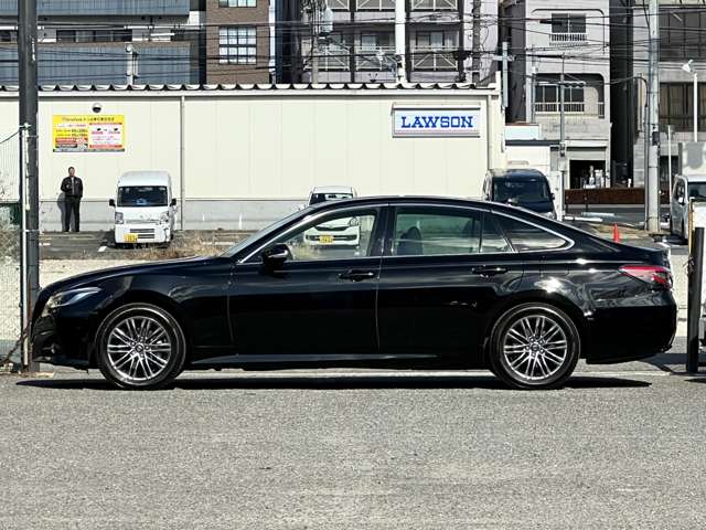トヨタ クラウン　ハイブリッド ハイブリッド ２．５ Ｂ R3年 (近畿) 99