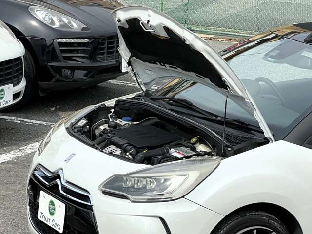 シトロエン ＤＳ３　カブリオ ソー　パリジェンヌ H27年 (近畿) 99